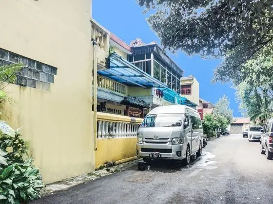 OYO 2256 Danysa Guesthouse