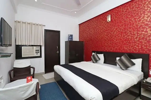 OYO 22711 Rajni Guest House