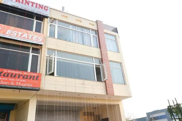 OYO 22821 Hotel Sunroof