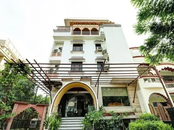OYO 22833 Laalmati Castle