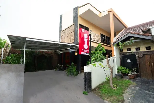 OYO 2285 Art Guest House Syariah