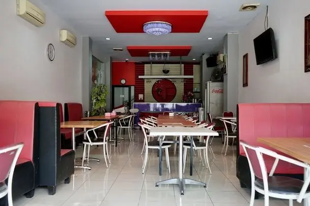 OYO 2291 Hotel Bahagia - Yerinde Yemek