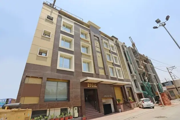 OYO 2295 Hotel Razia Inn