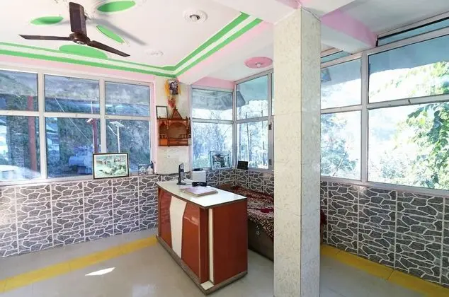 OYO 22960 Hotel Riya Residency - Lobi