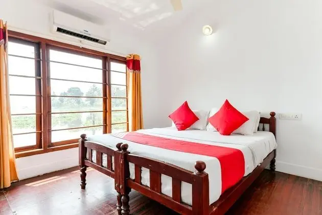 OYO 23103 Houseboat Ganga 5bhk Deluxe - Öne Çıkan Resim