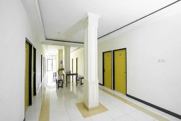OYO 2319 Tengkawang Residence - İç Mekan
