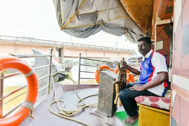 OYO 23210 KHBO Diamond Sharing Houseboat - Lobi