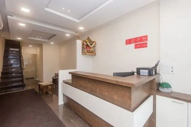 OYO 23259 Hotel Galaxy Inn