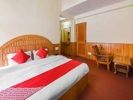 OYO 23371 Solang Holiday Inn