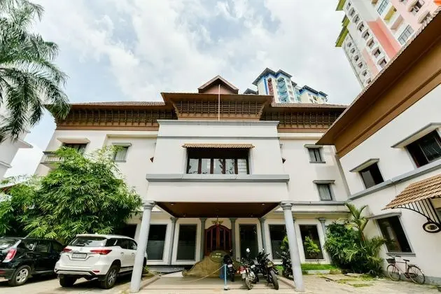 OYO 23587 M-star Heritage Hotel P Ltd