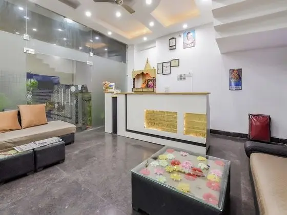 OYO 23599 Hotel Superstar