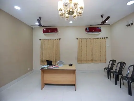 OYO 23623 Aakash Bika Guest House - Lobi