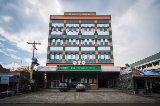 OYO 238 Hotel Grand Darussalam Syariah - Dış Mekan