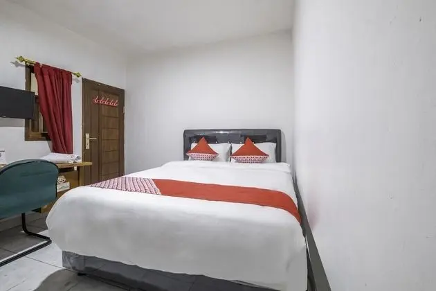 OYO 2391 Baladewa Residence Syariah