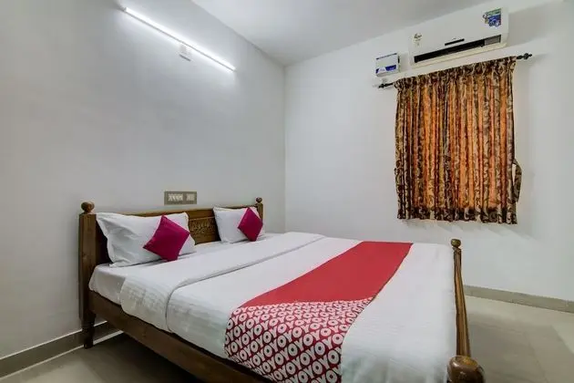 OYO 24044 Appledoor Service Apartment - Oda