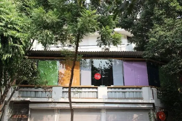 OYO 2407 Hotel Gera's M1