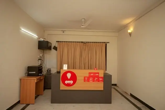 OYO 24150 SilverKey Egmore - Lobi