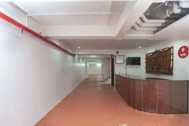 OYO 24169 Hotel Aiswariyam - Lobi
