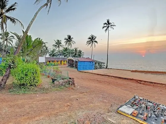 OYO 24176 Home Sea View Stay Anjuna Beach