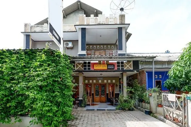 OYO 2430 Lisshaffa Homestay