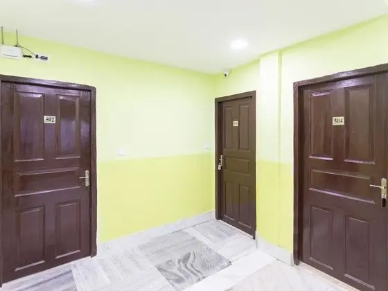 OYO 24312 Maple The Residence - Lobi