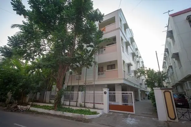 OYO 24394 Flagship Deepalakshmi T Nagar - Dış Mekan