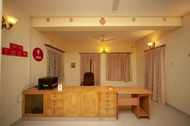 OYO 24394 Flagship Deepalakshmi T Nagar - Lobi
