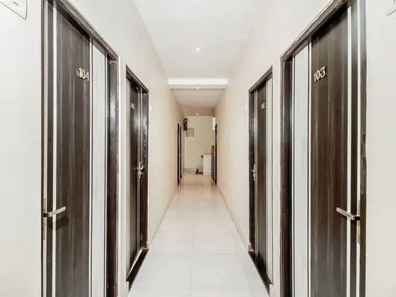 OYO 24416 The United Hotel - Lobi