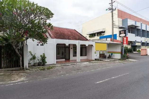OYO 2454 Wanawiyata Homestay