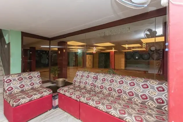 OYO 24547 Hotel Vishwas Bar and Club Resort - Yerinde Yemek