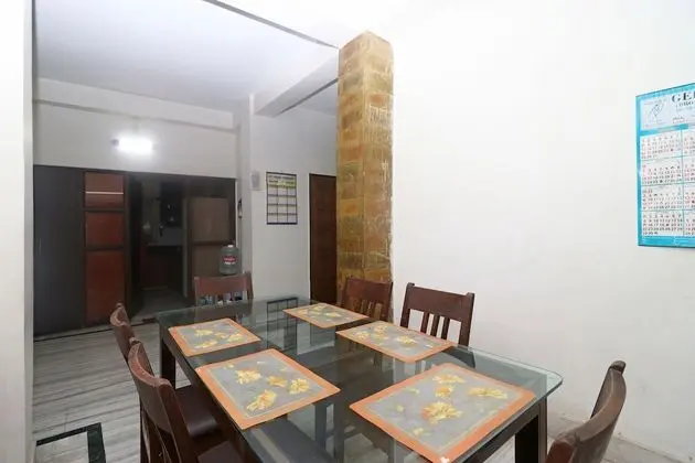 OYO 24591 Mishra Residency Newtown - Yerinde Yemek