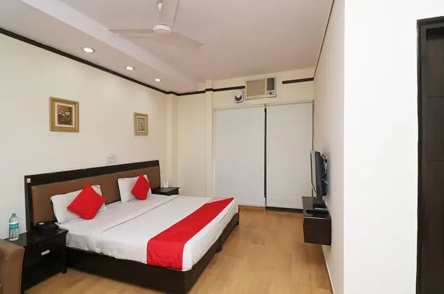 OYO 24624 Kaycee Residency - Oda