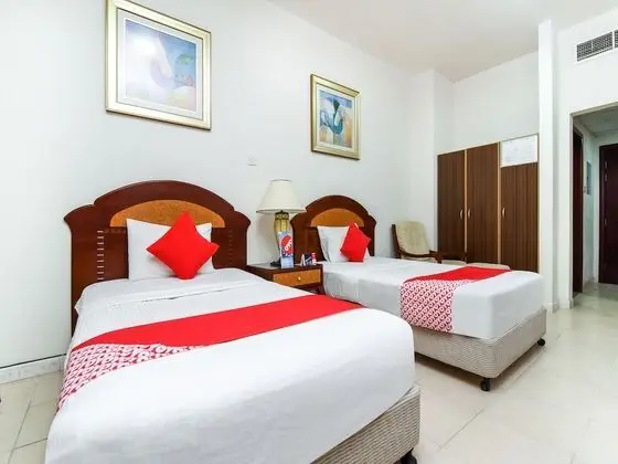 OYO 247 Host Palace hotel apartment - Oda