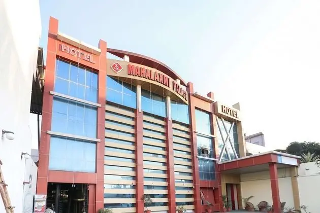 OYO 24700 Hotel Mahalaxmi Palace