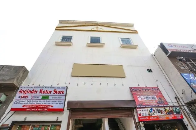 OYO 24851 Hotel R Continental