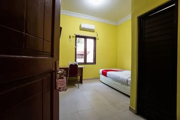 OYO 2486 Bahana Guest House - Oda