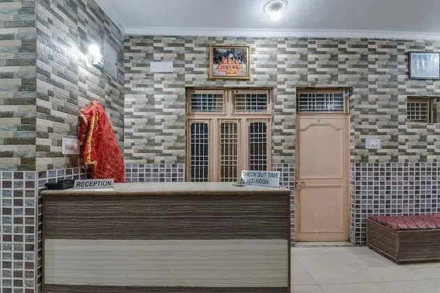 OYO 24893 Palak Lodge - Lobi
