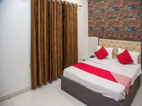 OYO 24952 Laxmi Jodhpur Hotel