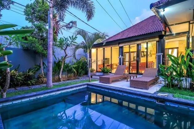 OYO 2542 Villa Iluka 2