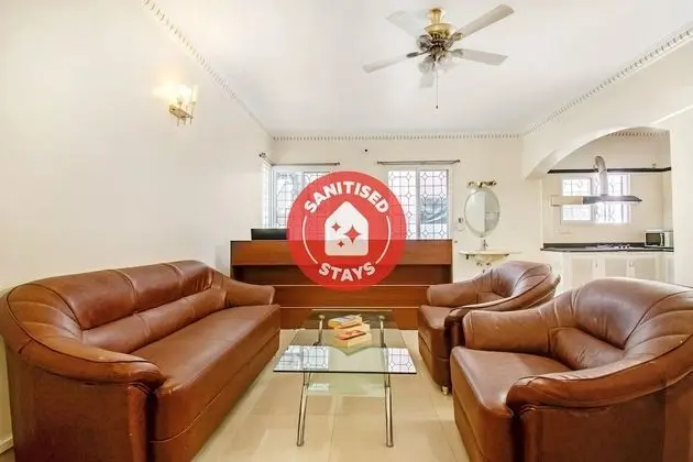 OYO 2561 Hotel Resida Service Apartments - Lobi