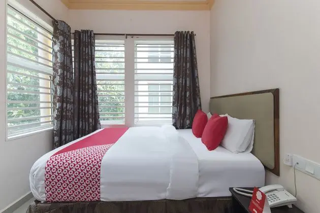 OYO 258 Hotel Smc Alam Avenue - Oda