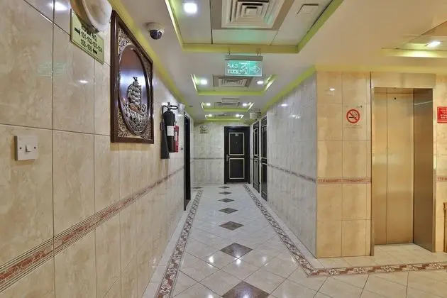OYO 261 Remas Hotel Apartment - Lobi