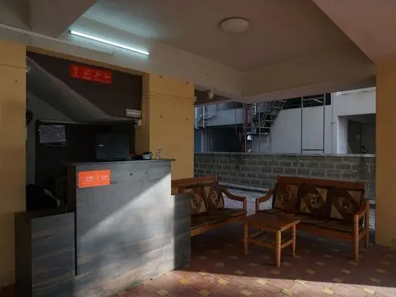 OYO 26151 House Khas Pranaam Apartment - Lobi