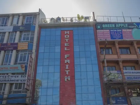 OYO 262 Hotel Faith - Dış Mekan