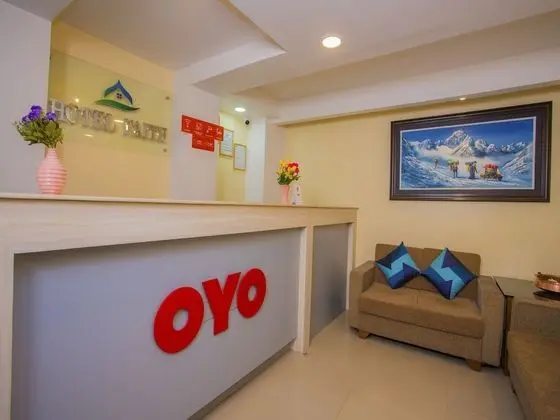 OYO 262 Hotel Faith - Lobi