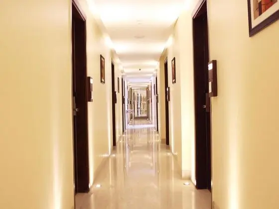 OYO 2637 Hotel Picasso Prive - Lobi