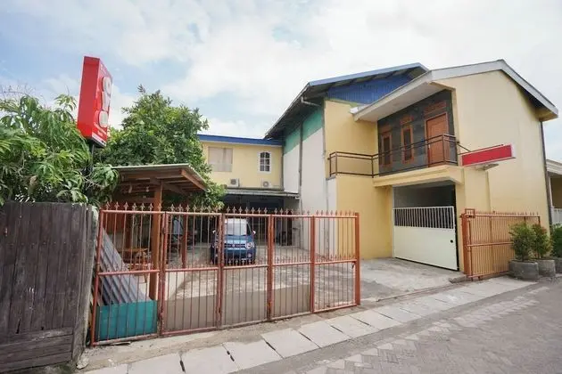 OYO 2656 Az Zahra Residence Syariah - 1