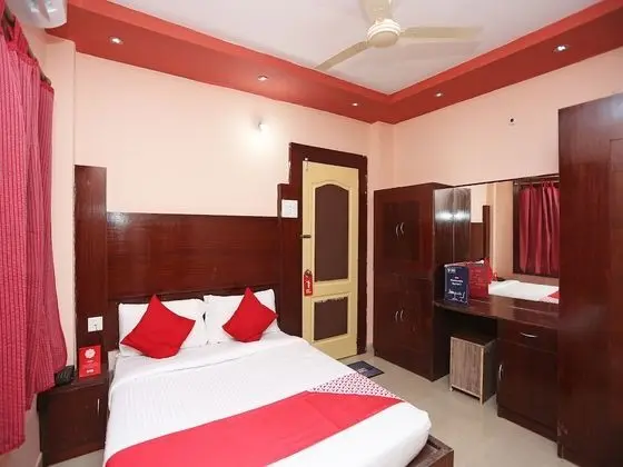 OYO 26586 Hotel Ashiyana Lagoon