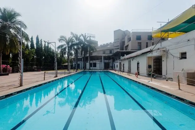 OYO 26750 Vashi Gymkhana