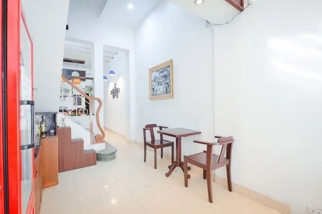 OYO 268 Pavilion Hotel Hanoi - Yerinde Yemek